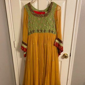 Stunning Angrakha style Mehndi outfit for Sale!